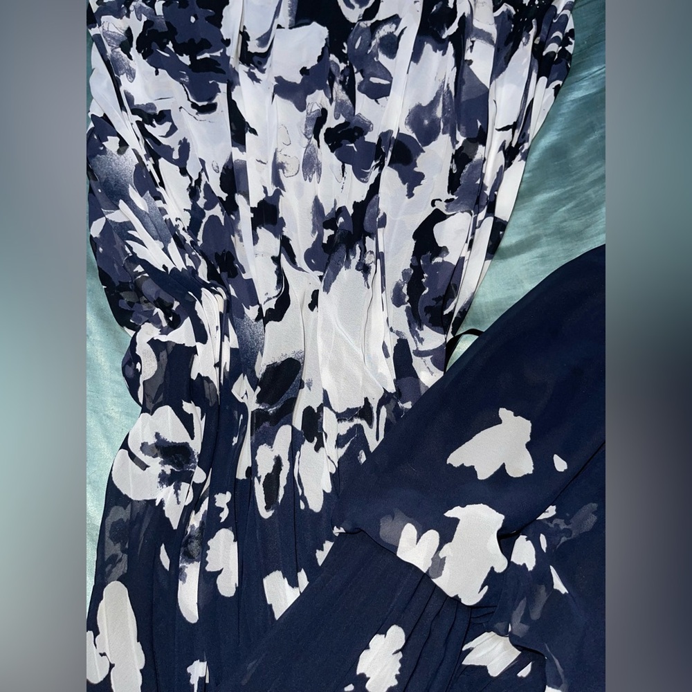 Betsy & Adam Women's Chiffon Floral Maxi Dress - Picture 5 of 9